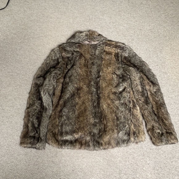 BB Dakota Faux Fur Jacket - M - Picture 4 of 5